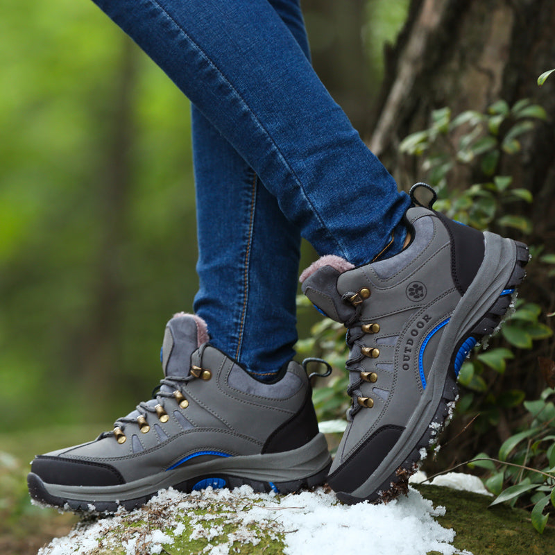 Women Snow Waterproof Warm Plush High Quality Outdoor Hiking Boots Camping Big Size thermal outdoor hiking high top sneakers K711