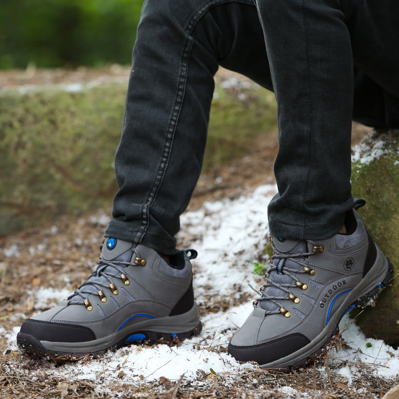 Women Snow Waterproof Warm Plush High Quality Outdoor Hiking Boots Camping Big Size thermal outdoor hiking high top sneakers K711