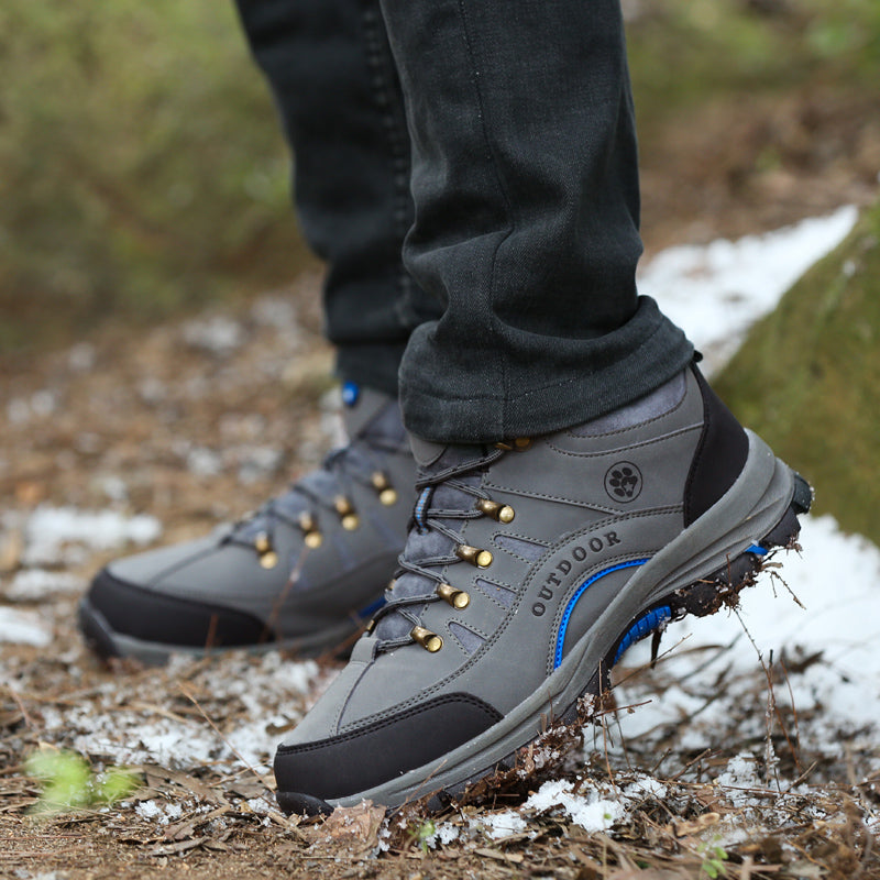 Women Snow Waterproof Warm Plush High Quality Outdoor Hiking Boots Camping Big Size thermal outdoor hiking high top sneakers K711