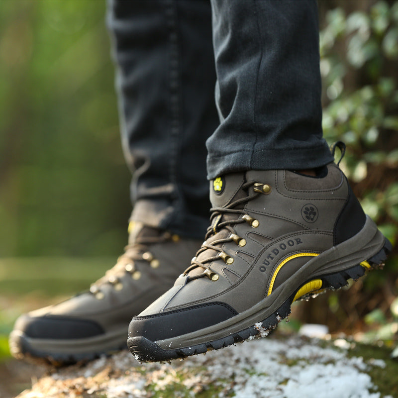 Women Snow Waterproof Warm Plush High Quality Outdoor Hiking Boots Camping Big Size thermal outdoor hiking high top sneakers K711