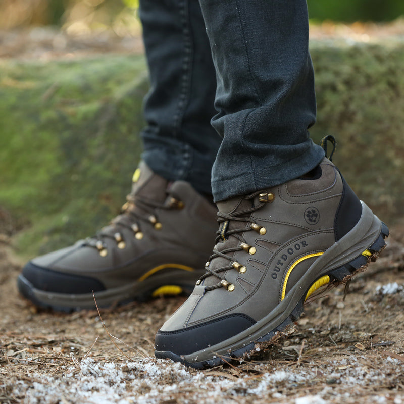 Women Snow Waterproof Warm Plush High Quality Outdoor Hiking Boots Camping Big Size thermal outdoor hiking high top sneakers K711