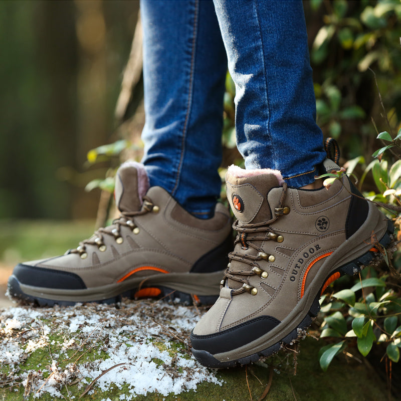 Women Snow Waterproof Warm Plush High Quality Outdoor Hiking Boots Camping Big Size thermal outdoor hiking high top sneakers K711