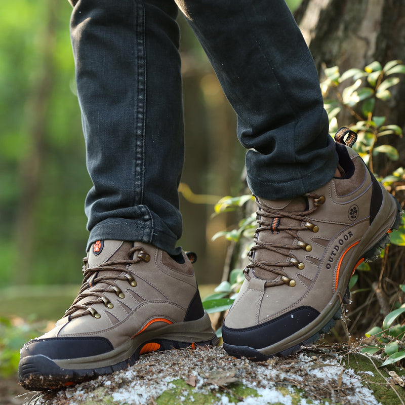 Women Snow Waterproof Warm Plush High Quality Outdoor Hiking Boots Camping Big Size thermal outdoor hiking high top sneakers K711