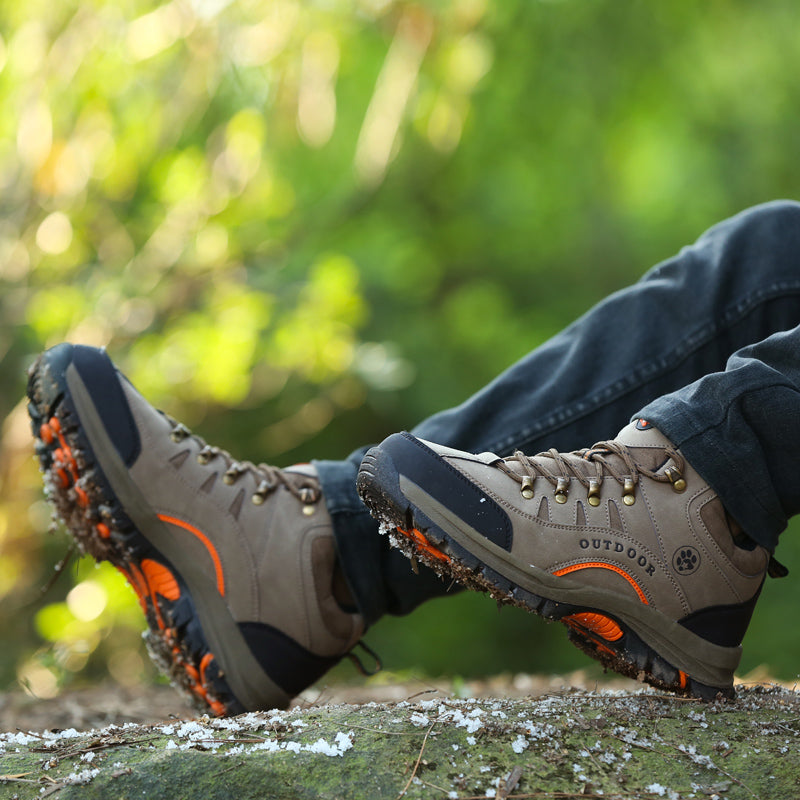 Women Snow Waterproof Warm Plush High Quality Outdoor Hiking Boots Camping Big Size thermal outdoor hiking high top sneakers K711